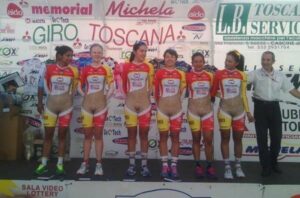 uniforme-equipo-ciclismo-femenino