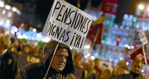 manifestación de jubilados protestando por unas pensiones dignas en Madrid
