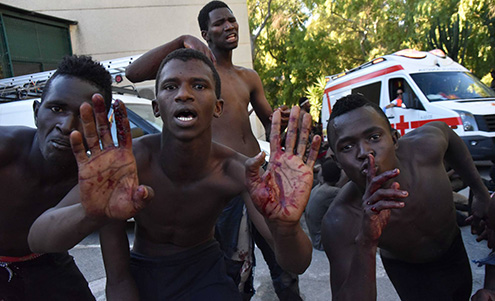 Inmigrantes violentos entran en Ceuta
