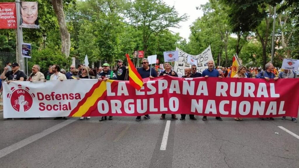Defensa Social y Falange Auténtica en la manifestación del mundo rural en Madrid