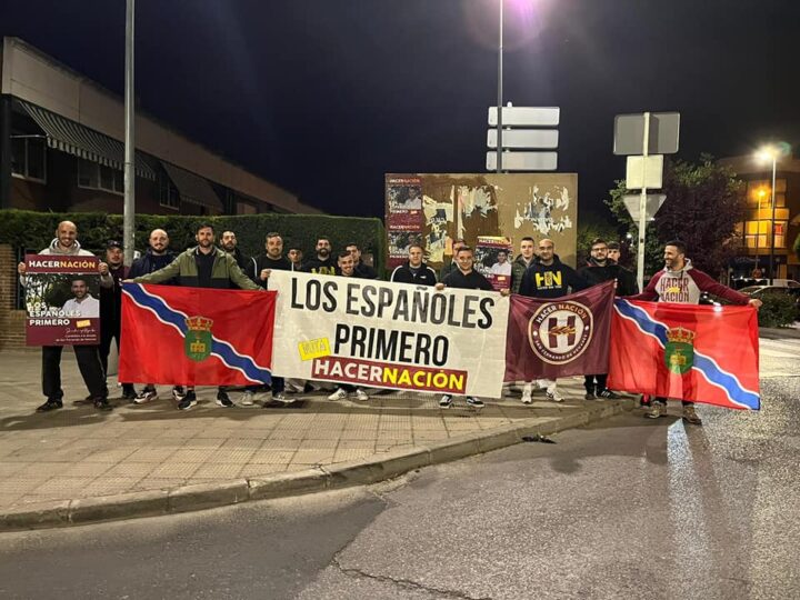 Militantes de Hacer Nación en San Fernando de Henares (Madrid)