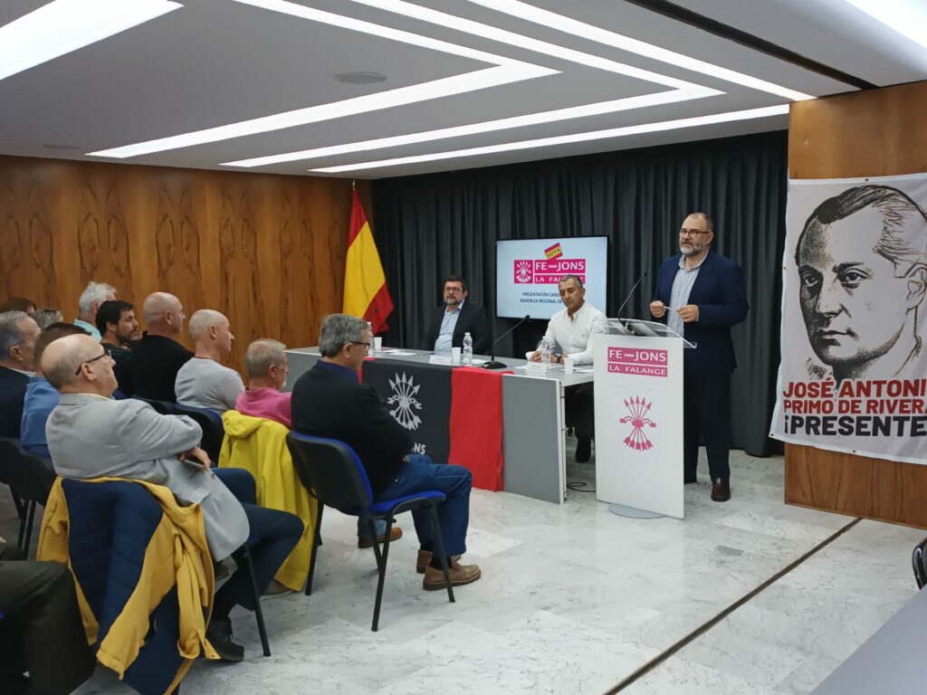 Acto político falangista en Cartagena (Murcia) de Falange Española de las JONS con Norberto Pico y Manuel Andrino