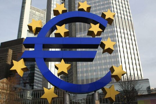 El euro en colapso y la crisis económica