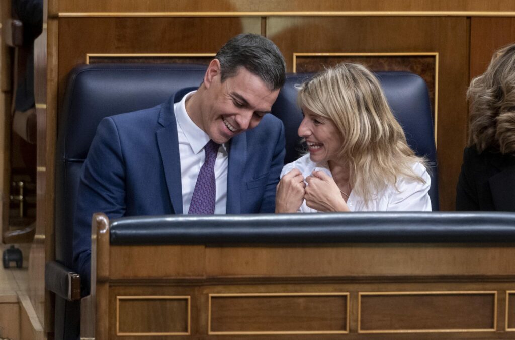 Yolanda Díaz y Pedro Sánchez en el Congreso de los Diputados