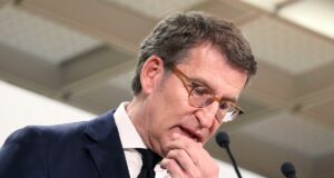 Pedro Sánchez tendrá una derrota en Galicia y Feijóo dice que se reunió con Puigdemont