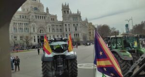 Los falangistas presentes en la tractorada de Madrid en defensa de los agricultores y los ganaderos