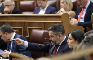 Abascal acusa a Pedro Sánchez de victimizarse para tapar la corrupción