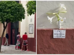 Sevillanos colocan flores en el Cahorro al orinar los hinchas del Athletic Club del Bilbao